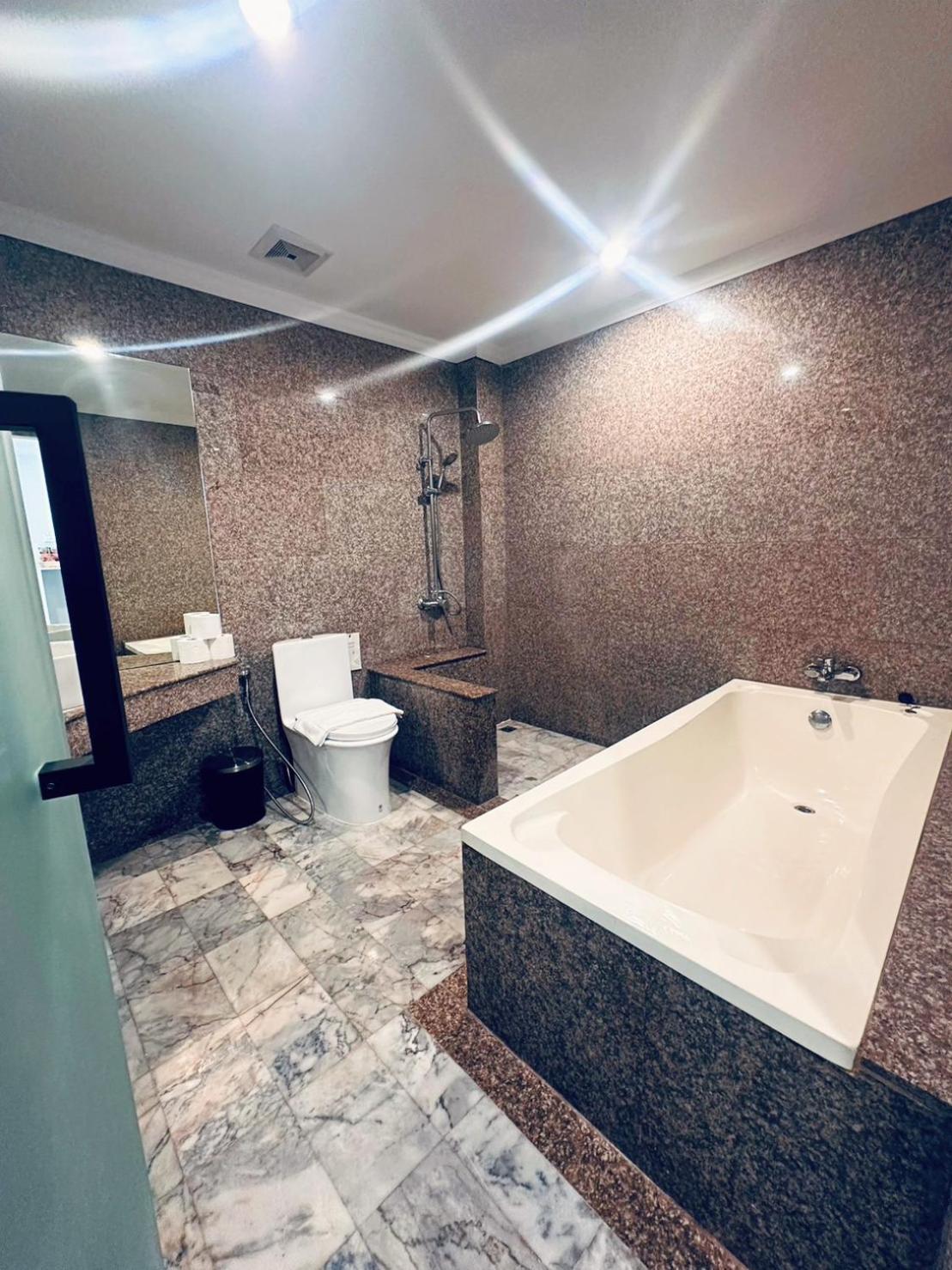 فندق Ocean Pie Phuket - Adult Only Rawai المظهر الخارجي الصورة